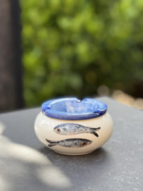 Handbeschilderde Waterasbak Sardines | Lavendelblauw | Portugees Steengoed | Ø 12 x 7 cm