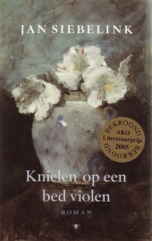 Jan Siebelink - Knielen op een bed violen