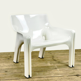 LOUNGE STOEL VICO MAGISTRETTI