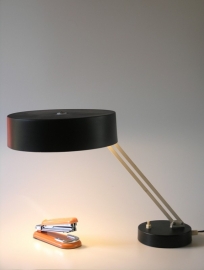 Hala vintage zwarte bureau lamp `50 / Hala vintage black desklamp `50 [sold]