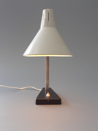 Hala 11 bureaulamp / Hala 11 desk lamp