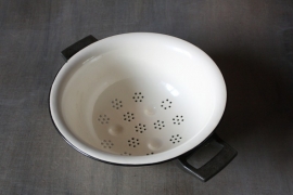 Vergiet emaille / Enamel colander [verkocht]