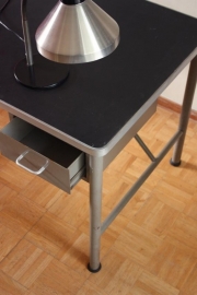 Industrieel vintage bureau Elva / Desk industrial vintage style Elva Holland (verkocht)