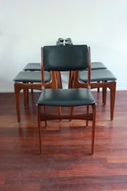 tafel+5 stoelen scandinavisch / table+5 chairs scandinavian [verkocht]