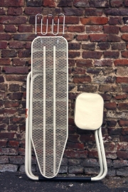 Tomado strijkplank SIT ON / Tomado iron board SIT ON (sold)