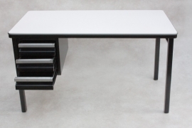 Zwart vintage bureautje `60 /  Black vintage small desk `60 [verkocht]