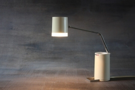 Wit stijlvol vouwlampje `70 / White stylish fold light ` 70