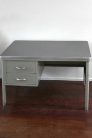 Vintage grijs bureautje / Vintage gray desk [sold]