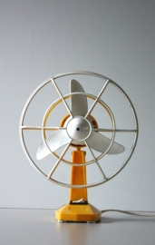 Ventilator Severin oranje/wit / Fan Severin orange/white  [verkocht]