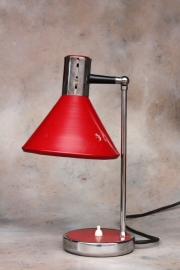 Italiaans rood bureaulampje `70 / Italian red desk lamp `70 [sold]