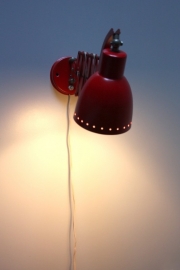 Rode vintage schaarlamp /  Red vintage scissor lamp [verkocht]