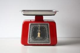 Weegschaal Stube rood / Scale "Stube" red [verkocht]
