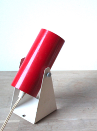 Rood vintage wandlampje / Red vintage wall lamp