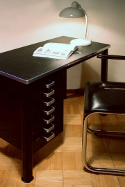 Gispen bureautje metaal zwart gelakt / Gispen small metal desk black enamelled [verkocht]