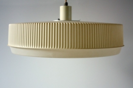 Hanglamp kunststof Zandkleur `60 / Pendant synthetic sand color `60  [verkocht]