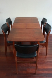 tafel+5 stoelen scandinavisch / table+5 chairs scandinavian [verkocht]