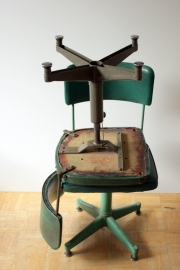 Industriële werktafel stoelen / Industrial desk chairs [sold]