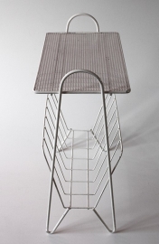 Lectuurbak metaal `50 / Magazine rack metal fifties [sold]