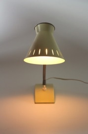 Hala bureaulamp `50 lichtgeel / Hala desklamp yellow `50 [verkocht]