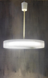 Belgische hanglamp kunststof ribbels `60 [sold]