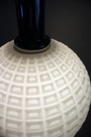 Matglas bol hanglamp / Frosted globe hanging lamp [verkocht]