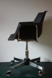 Robin Day kunststof stoel `63 / Robin Day polyprop chair `63 [verkocht]