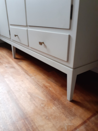 Grijs vintage hoog dressoir / Grey vintage Highboard [verkocht]