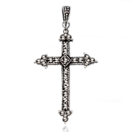 silver cross pendant with marasite gemstone
