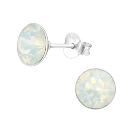 Zilveren oorbellen met wit opaal kristal 6 mm