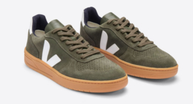 Veja || v10 suede: mud white gum sole