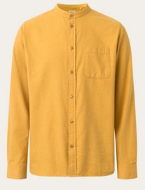 KCA || flannel shirt stand collar; tinsel