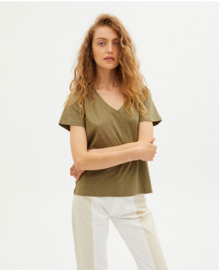 Thinking Mu II CLAVEL hemp tee: kaki - ALLEEN NOG IN MAAL XL -