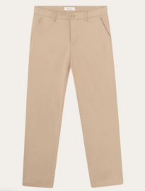 KCA II CHUCK regular chino poplin pant: light feather grey