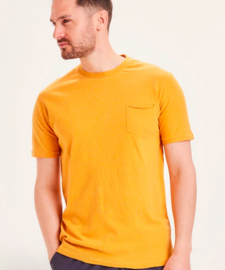 KCA || ALDER chest pocket tee: inca gold mel