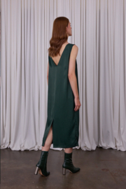 Nathalie Vleeschouwer || Ellen dress satin; pine