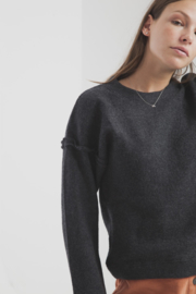 Tkinking Mu || WOOL sweater: black -ALLEEN XL BESCHIKBAAR- 