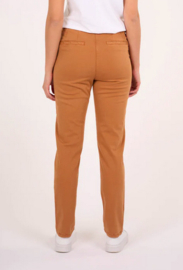 KCA II ALMA twill chino: brown sugar