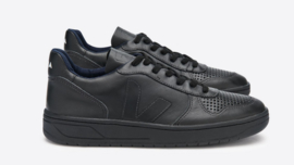 Veja || V-10: black black sole