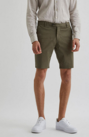 Bertoni || BLOCH chino shorts: Army green