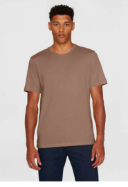 KCA || AGNAR regular fit basic tee; chocolate malt