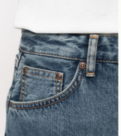 Nudie Jeans II FRIDA shorts: friendly blue