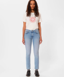 Nudie Jeans || Mellow Mae; Summer Breeze