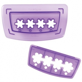 Wilton Flower Chain Border Cutting Insert