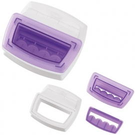 Wilton Border Punch Set with Scallop Border Cutting Insert