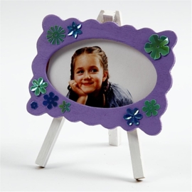 C.W.-Houten Fotoframe on a easel, size 13,2x11,5 cm, tickness 1,8 cm-Bruin