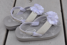 Libaco-Girls Flip-flops with flower -white