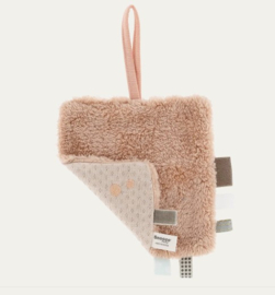Snoozebaby Giftcard 456-one more to adore-Elephant-Milky Rust