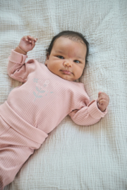 Petite Maison-  Kokai T-shirt rib met print- Pastel roze