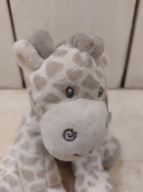 Suki-Knuffel Giraf zittend-15 Cm-Polyester-Wit