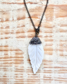 Mother of Pearl feather | Ibiza ketting